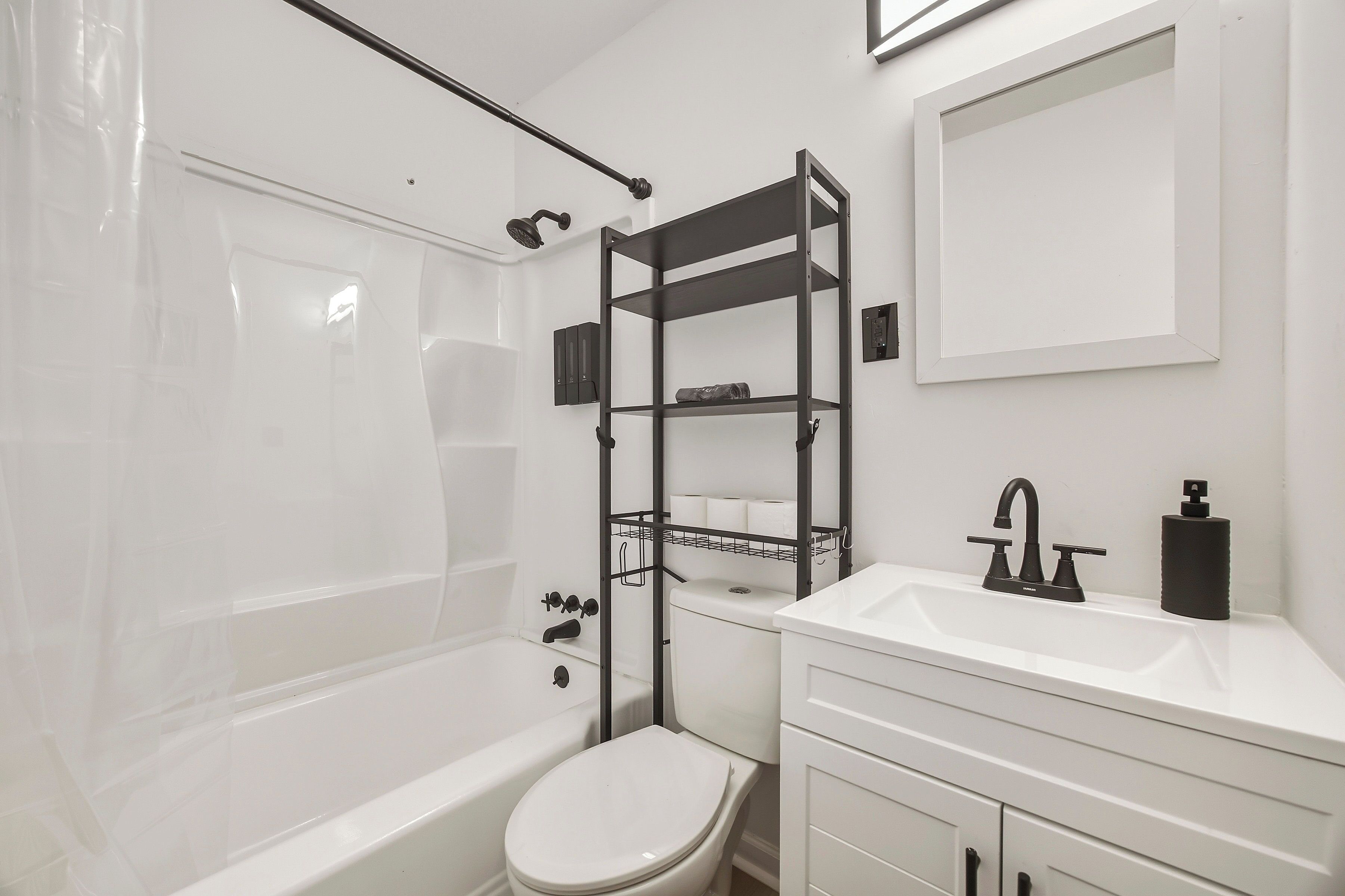 House, 3 Bedrooms | Bathroom