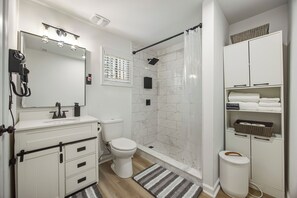 Maison, 3 chambres | Salle de bain
