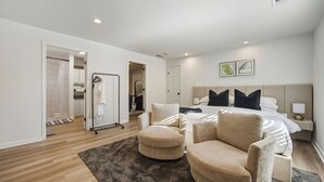 House, 3 Bedrooms | Living room - Charming West End House-comfort and Convenience in Atlanta (Atlanta)