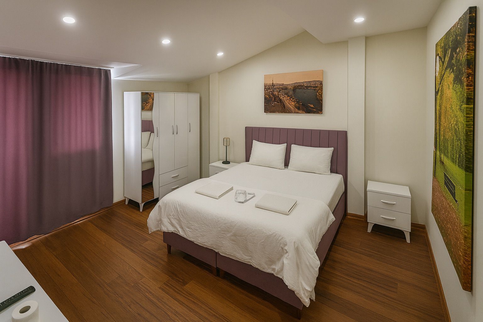 ดีลักซ์อพาร์ทเมนท์, 2 ห้องนอน, วิวเมือง | โต๊ะทำงาน, พื้นที่ทำงานแบบใช้แล็ปท็อป, Wi-Fi ฟรี