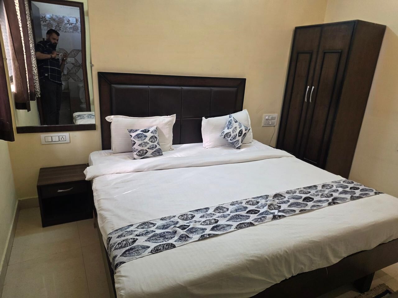 Deluxe Room, City View | Free WiFi