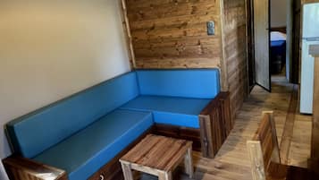 Tente, 2 chambres | Coin séjour