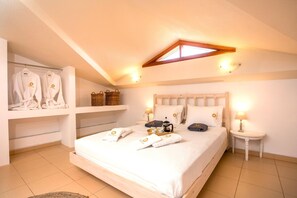 5 bedrooms, iron/ironing board, free WiFi - Holiday Home near Beach in Afandou (Koskinou)