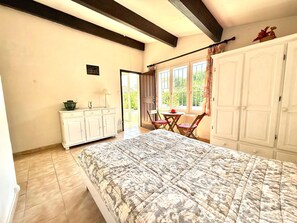 2 Schlafzimmer, Bügeleisen/Bügelbrett, Internetzugang, Bettwäsche