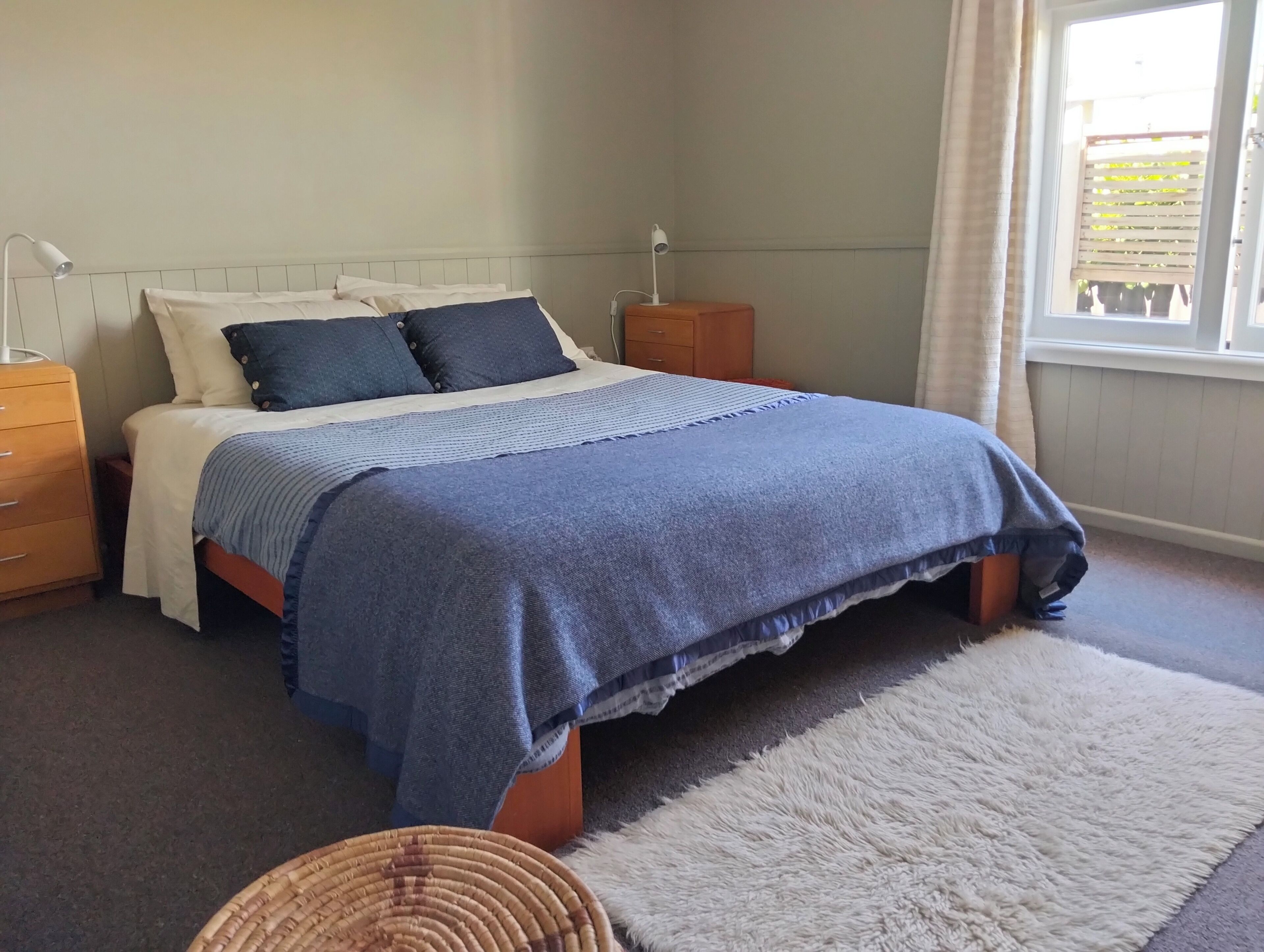 2 habitaciones, tabla de planchar con plancha y wifi gratis 