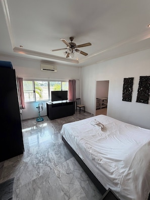 House, 2 Bedrooms, Smoking, Balcony | 2 bedrooms - Surin Dreambeach View 4 (Thap Sakae)
