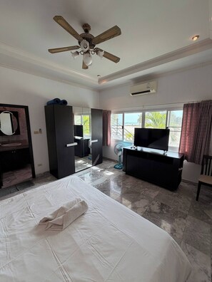 2 bedrooms - Surin Dreambeach View 4 (Thap Sakae)