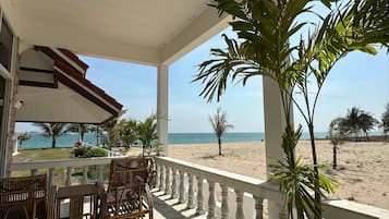 House, 2 Bedrooms, Smoking, Balcony | Property grounds