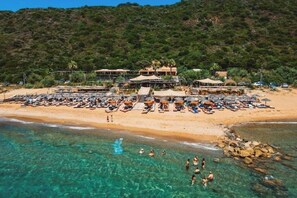 Tumbonas y toallas de playa