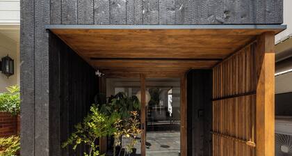 Max. 14 people OK! 17-minute walk from Okayama Station! Group stay in a private house