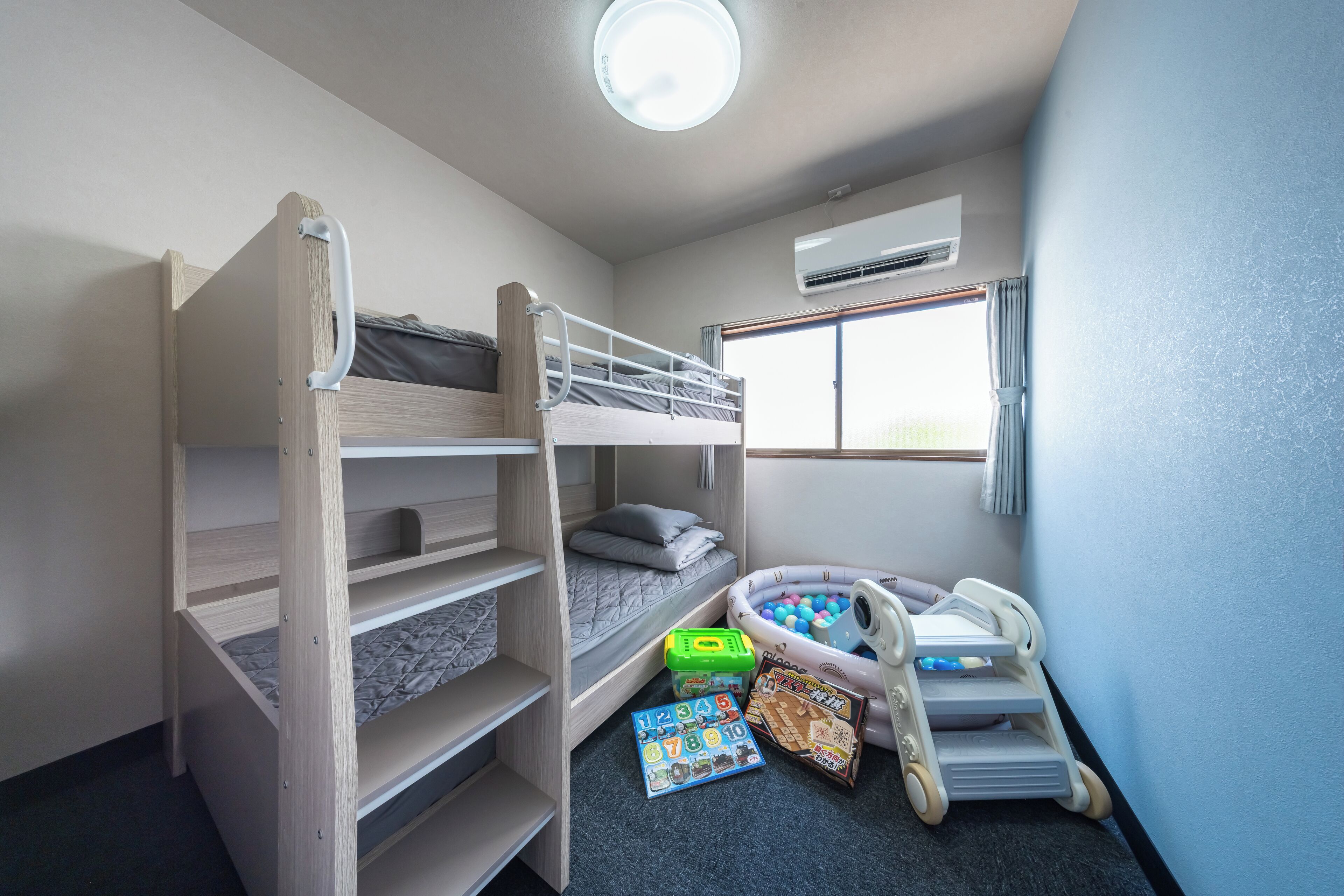 Accès Internet, draps fournis