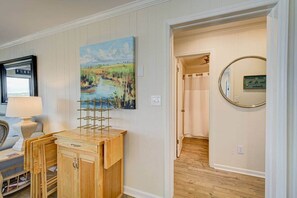 Interior - Inlet Point Villas 2BR/2B Oceanfront Gated w/pool (North Myrtle Beach)