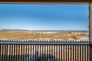 Interior - Inlet Point Villas 1br/1b oceanfront w/pool 13D (North Myrtle Beach)