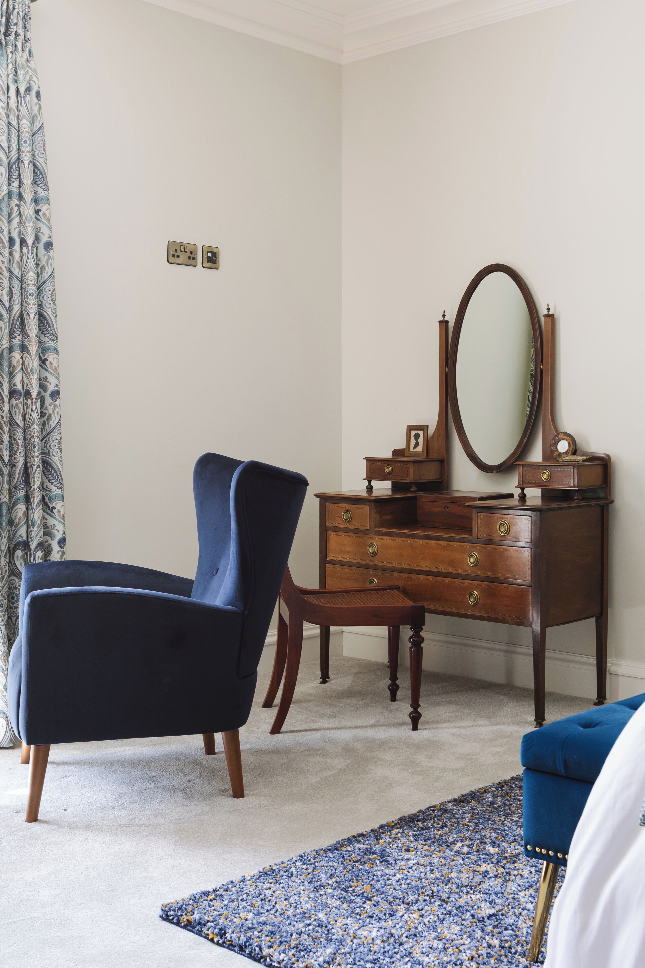 Suite, Bathtub (Armstrong Suite)