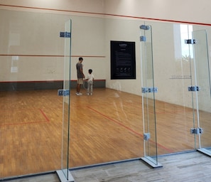 Sports court - Lumi Tropicana - Unique Stays! (Petaling Jaya)