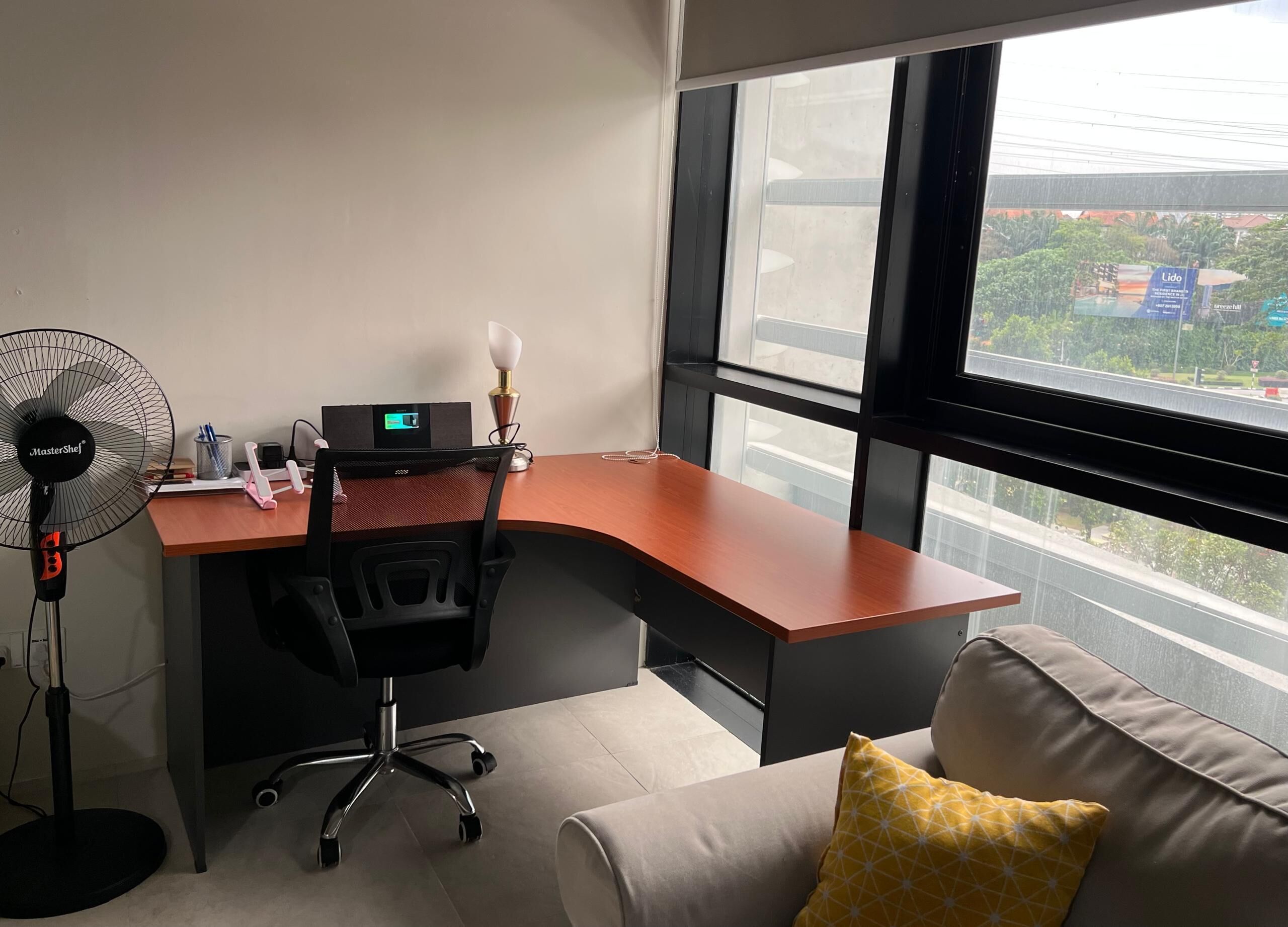 Minibar, individually decorated, individually furnished, desk
