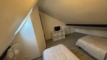 3 chambres, bureau, lit parapluie, Wi-Fi gratuit