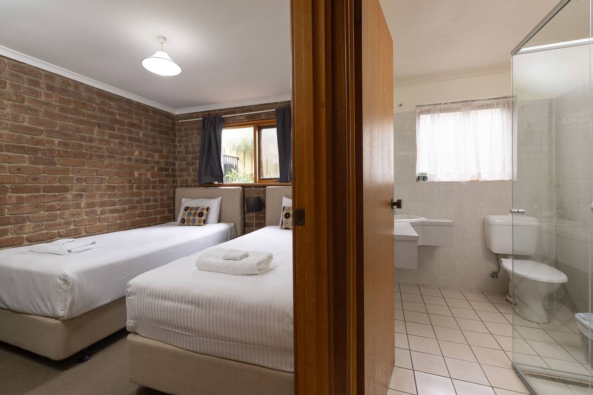 Standard Quadruple Room | Blackout drapes, iron/ironing board, WiFi (free)