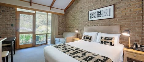 Comfort Double Room, Pool View | Blackout drapes, iron/ironing board, free WiFi