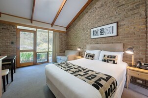 Comfort Double Room, Pool View | Blackout drapes, iron/ironing board, free WiFi