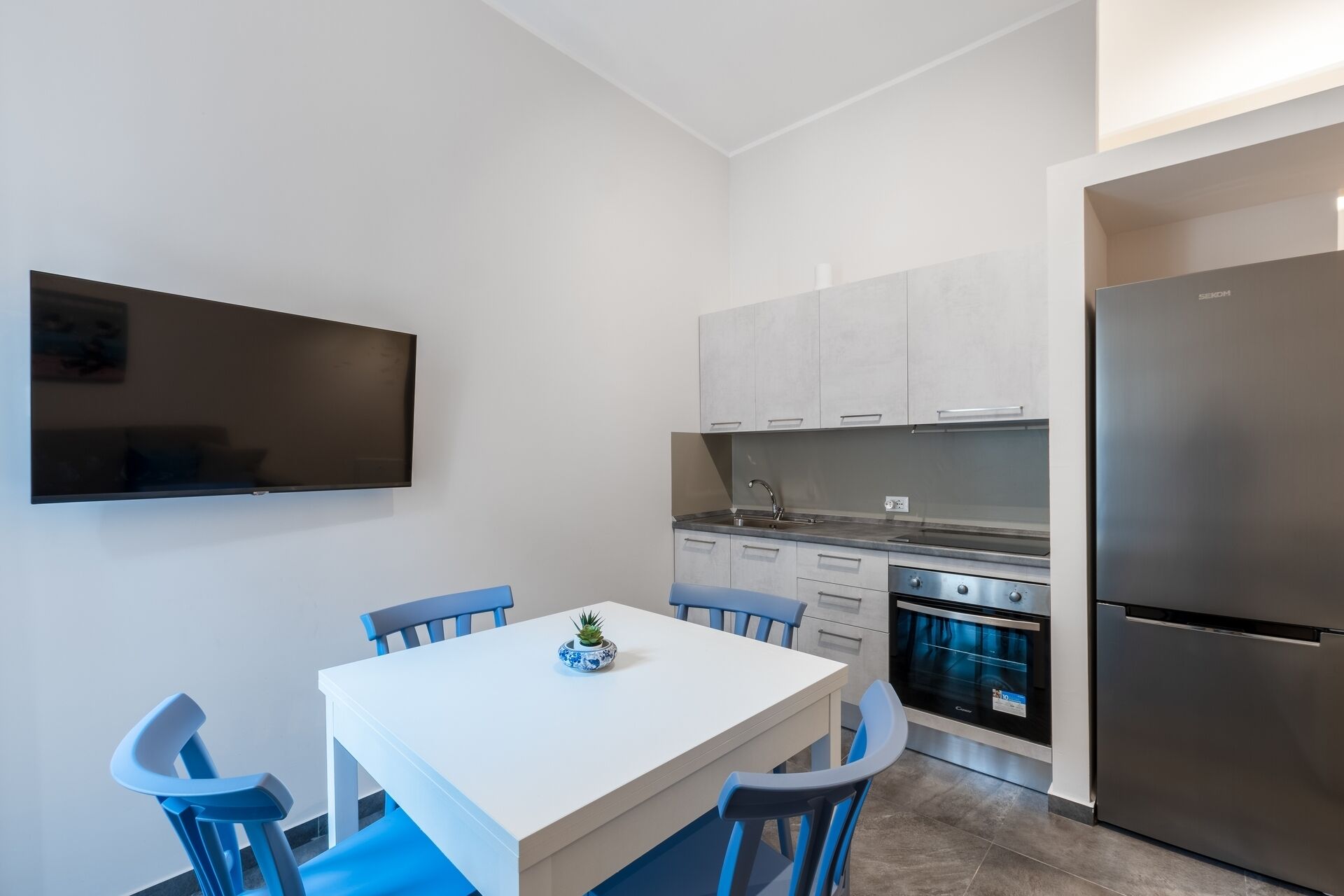 Microonde, forno, piano cottura