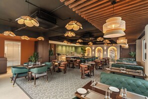 Restaurant - Country Inn Varanasi (Varanasi)