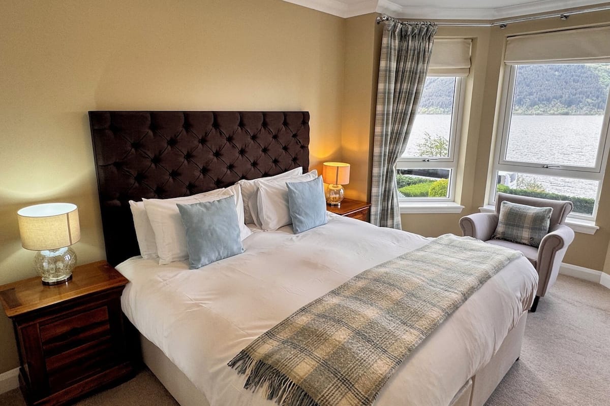 Lägenhet Deluxe - 2 sovrum - balkong (1st Floor) | Sängtillbehör av högsta kvalitet, individuell inredning och unika möbler