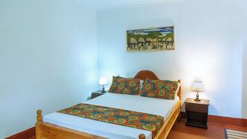 Escrivaninha, espaço de trabalho para notebook