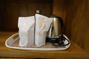 Desayuno buffet diario (INR 350 por persona)