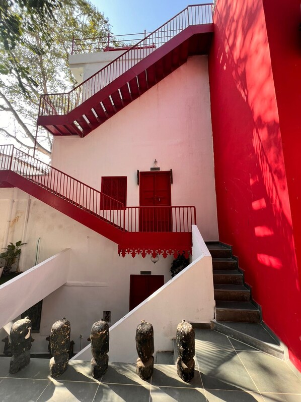 Exterior - 8-bedroom bed & breakfast in marvelous Udaipur with AC (Udaipur)