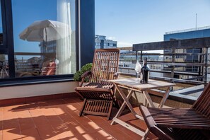 Outdoor dining - Skyline Invicta (Porto)