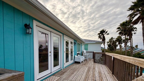 Unclassified image, 1 of 37, button - Spacious - Retama Retreat - Steps from Beach! (South Padre Island)
