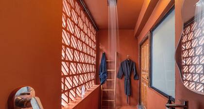 ONEOFF X ASSI A BOUTIQUE HOMEOTEL