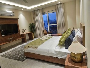 Balcony - Dwellr Luxury Stays (Gurugram)