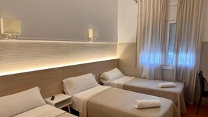 Room - Can Setmanes by CozyCatalonia (Blanes)