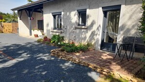 Dobbeltrom, balkong, bakgårdsutsikt | Terrasse/patio