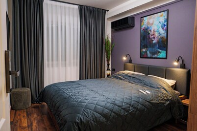 City Break Aparment Craiova
Spacious 3-bedroom apartment in  Craiova