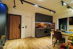 Dining - City Break Aparment Craiova
Spacious 3-bedroom apartment in  Craiova (Craiova)