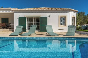 Pool - Private & Spacious Modern Villa!Garden, Pool (Alvor)