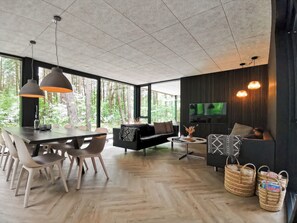 Ferienhaus, 4 Schlafzimmer, Terrasse, Gartenblick | Wohnzimmer