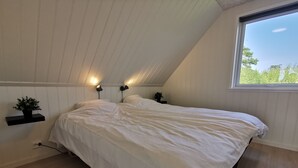 Room - Modern Holiday Home With Nature Views in Læsø (Læsø)