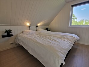House, 3 Bedrooms, Smoking, Balcony - Modern Holiday Home With Nature Views in Læsø (Læsø)