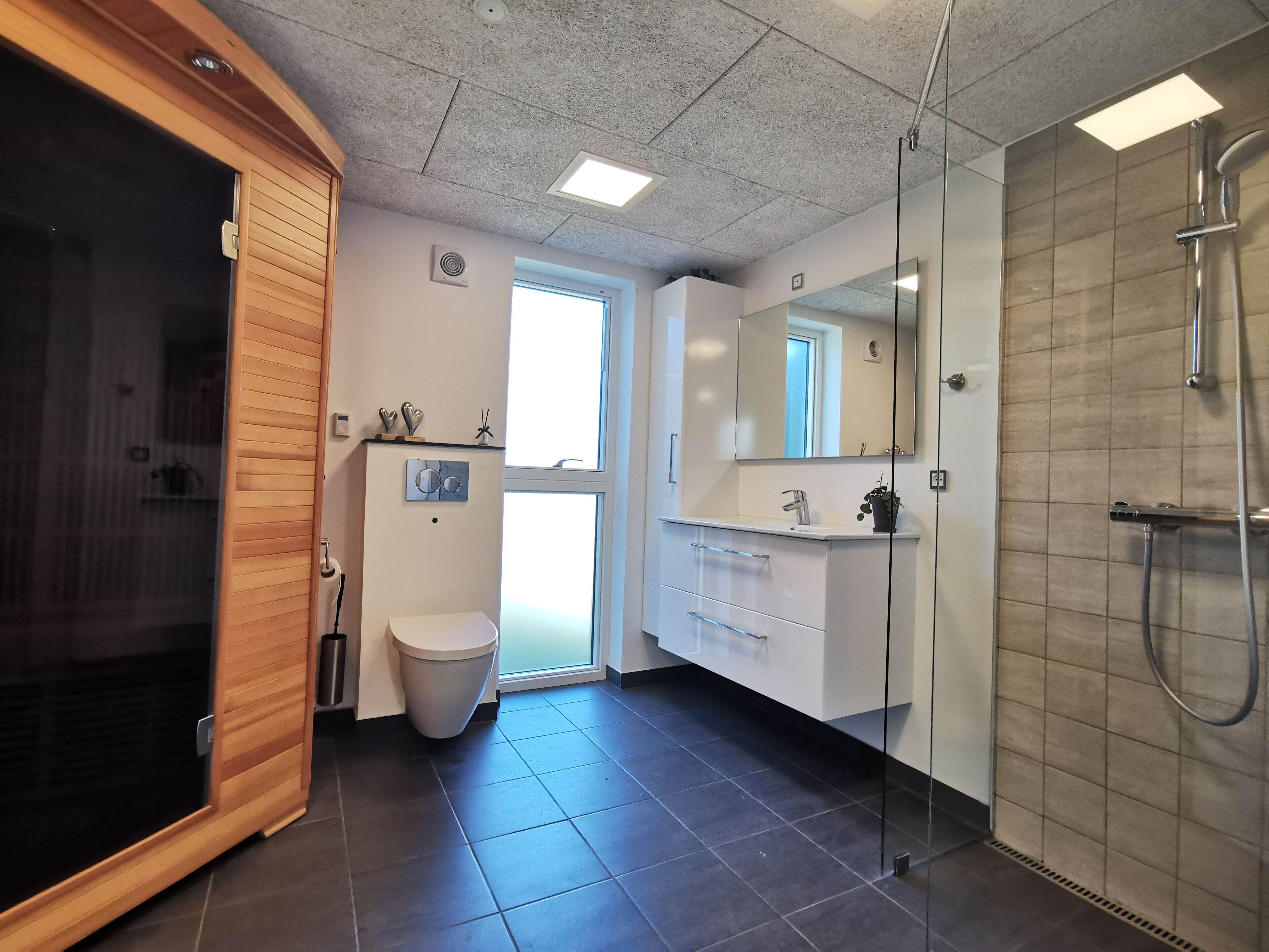 Maison, 4 chambres, accessible aux personnes à mobilité réduite, fumeurs | Salle de bain