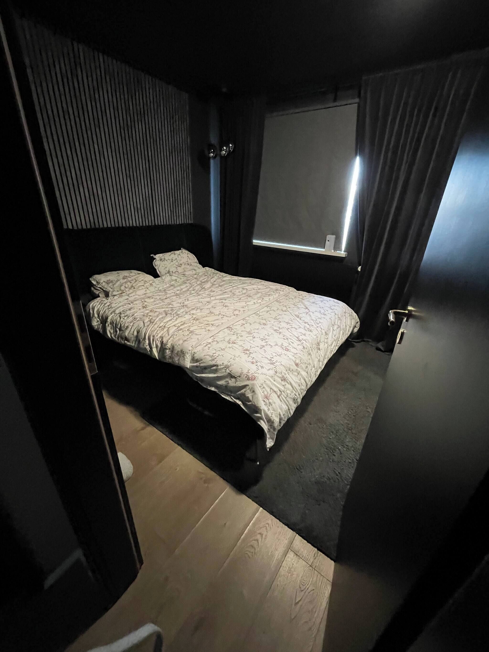 Shared Dormitory, 1 Bedroom, Smoking, City View | 1 bedroom