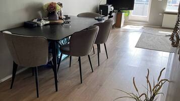 Shared Dormitory, 1 Bedroom, Smoking, City View | Dining