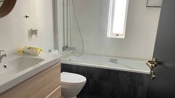 Shared Dormitory, 1 Bedroom, Smoking, City View | Bathroom