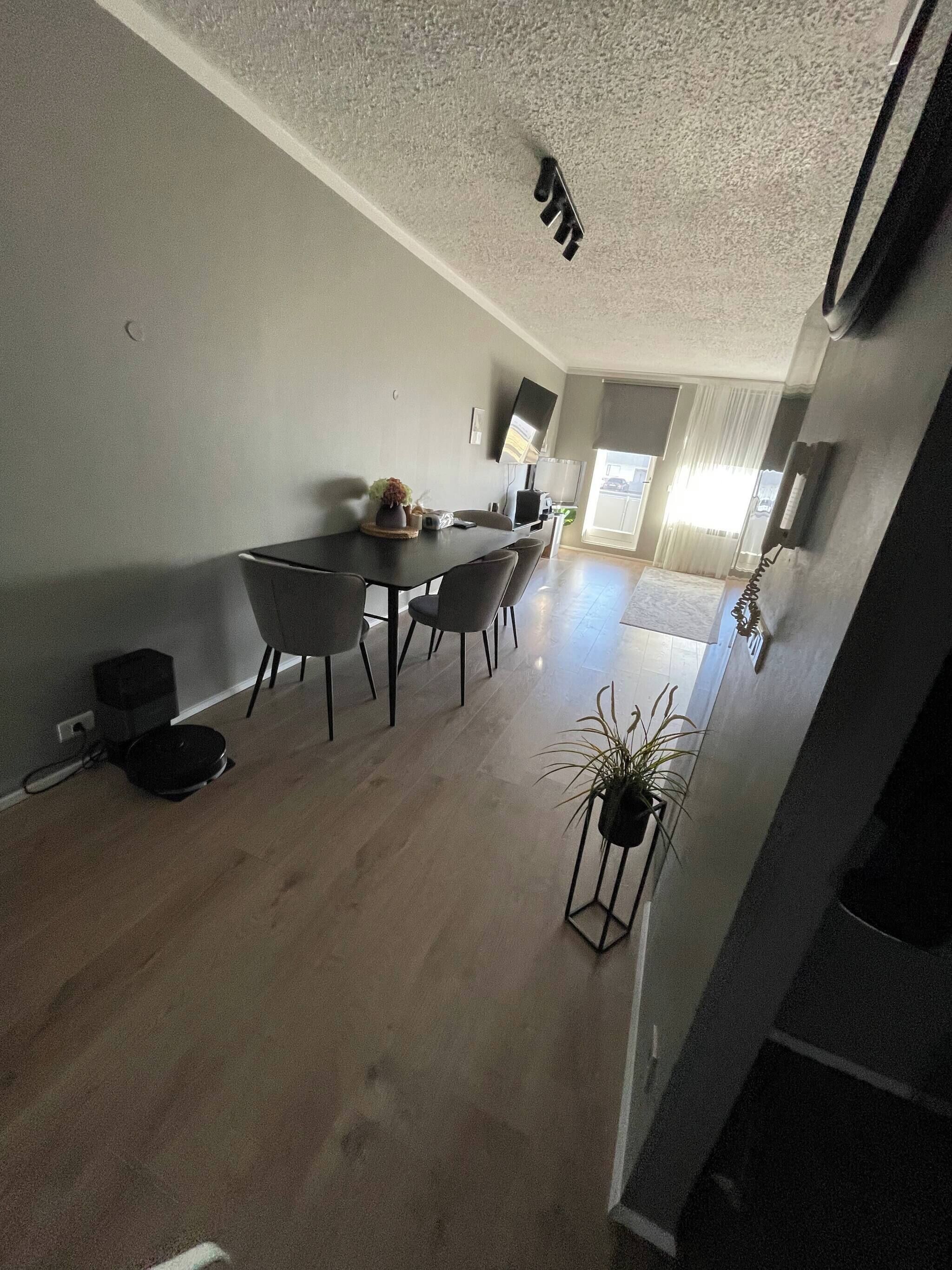 Shared Dormitory, 1 Bedroom, Smoking, City View | Dining