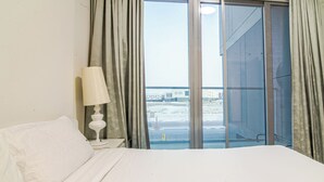 2 chambres, fer et planche à repasser, Wi-Fi, draps fournis