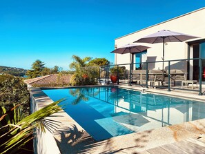 Piscine extérieure