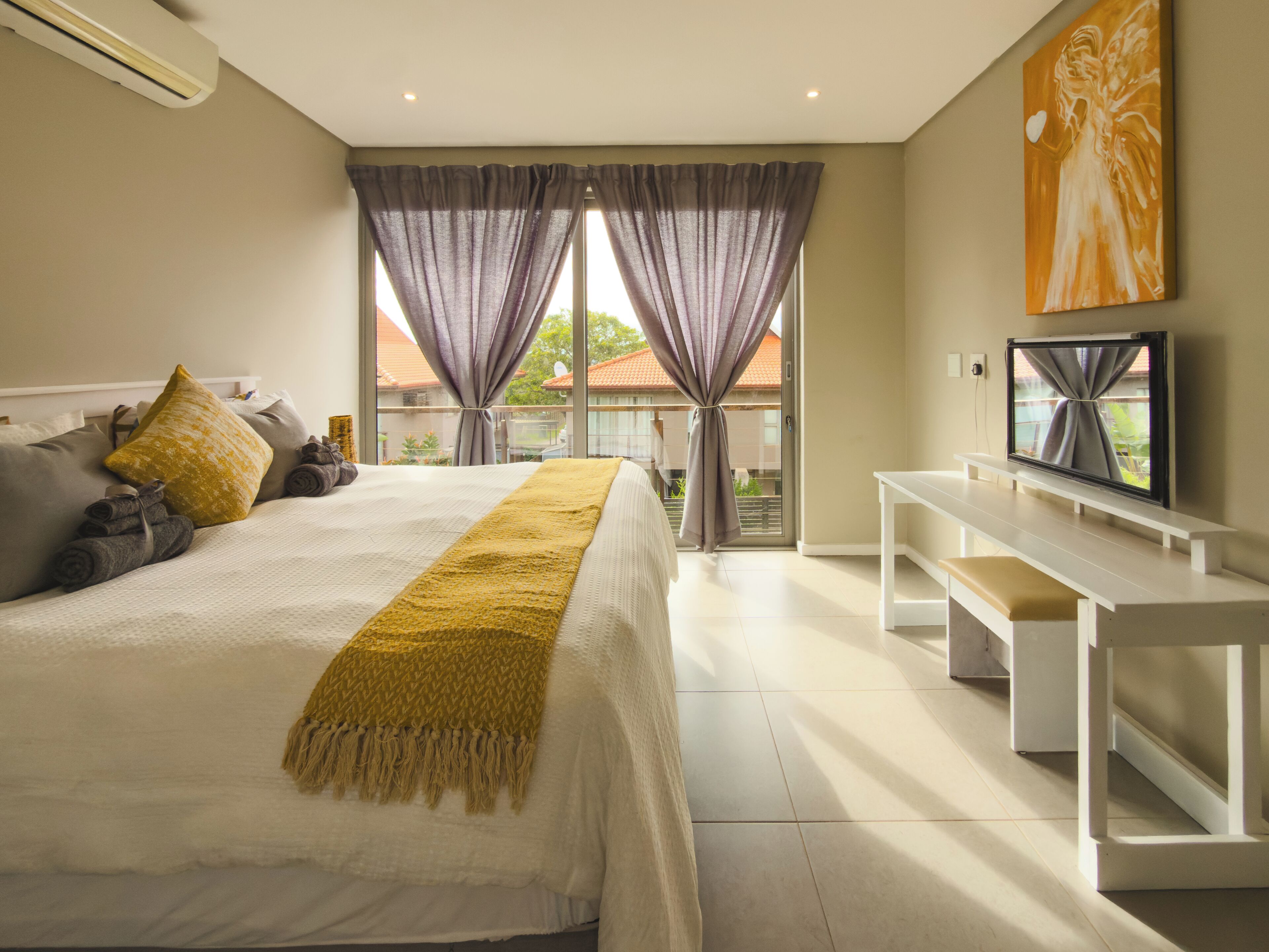 3 quartos, ferros/tábuas de passar roupa, Wi-Fi, roupa de cama